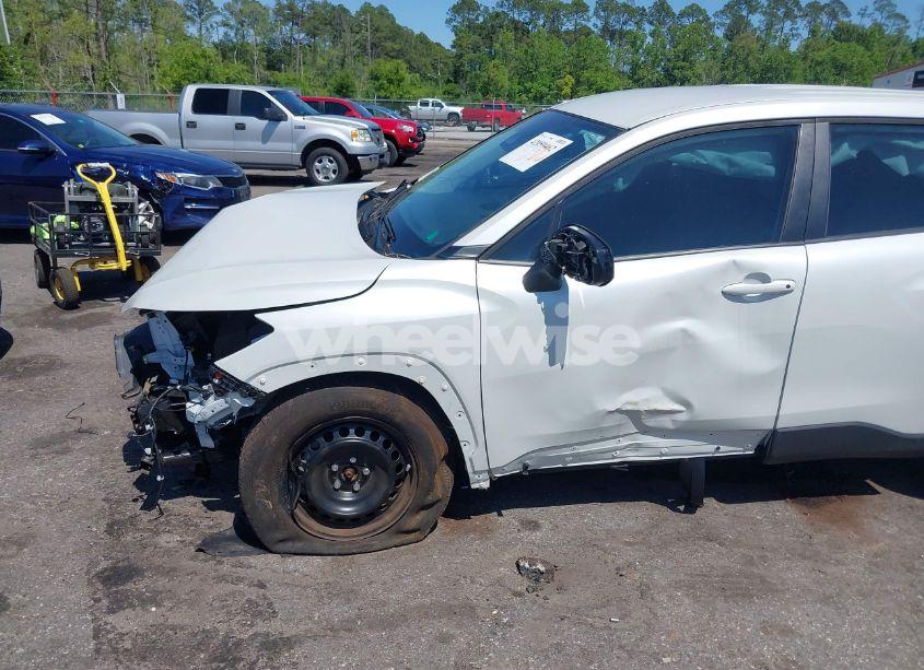 Photo 6 of 2023 Toyota Corolla CROSS L (VIN 7MUAAAAG9PV040481)