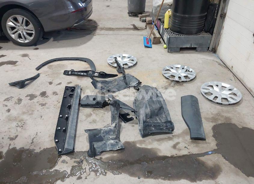 Photo 12 of 2023 Toyota Corolla CROSS L (VIN 7MUAAAAG9PV057751)