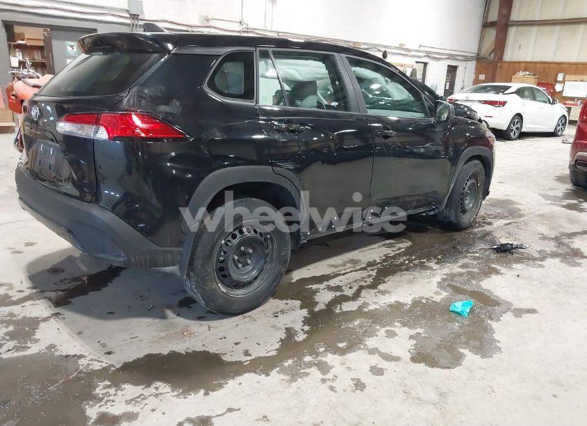 Photo 4 of 2023 Toyota Corolla CROSS L (VIN 7MUAAAAG9PV057751)