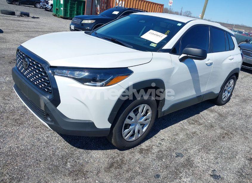 Photo 2 of 2023 Toyota Corolla CROSS L (VIN 7MUAAAAG9PV071147)