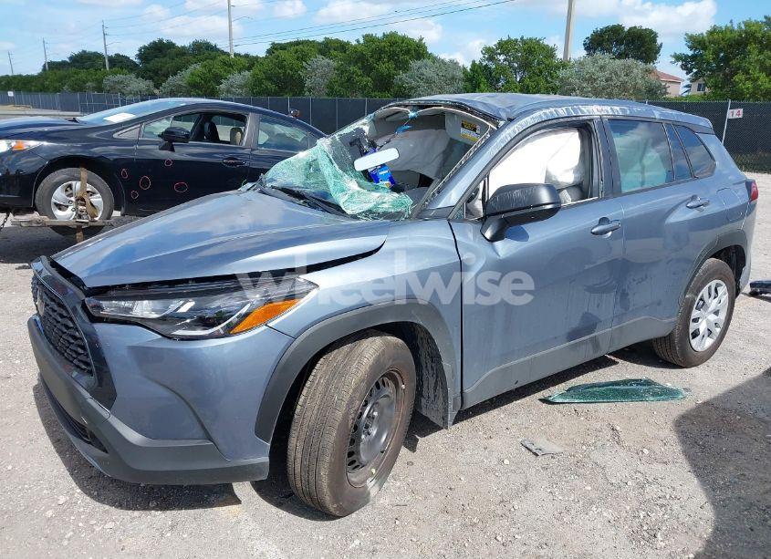 Photo 2 of 2024 Toyota Corolla CROSS L (VIN 7MUAAAAG9RV096682)