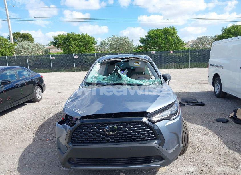 Photo 6 of 2024 Toyota Corolla CROSS L (VIN 7MUAAAAG9RV096682)