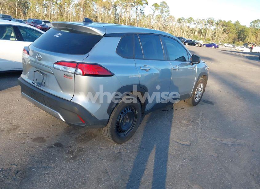 Photo 4 of 2022 Toyota Corolla CROSS L (VIN 7MUAAAAGXNV027798)