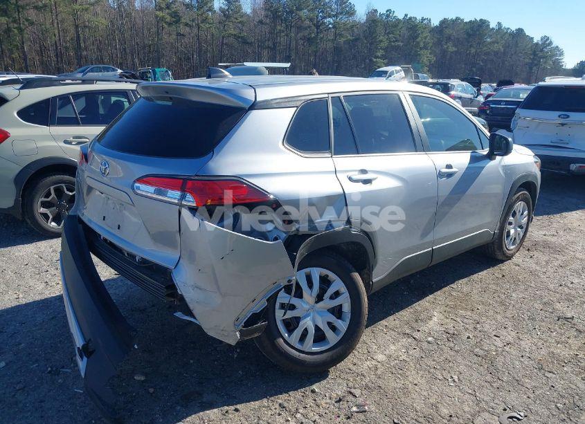 Photo 4 of 2024 Toyota Corolla CROSS L (VIN 7MUAAAAGXRV088266)