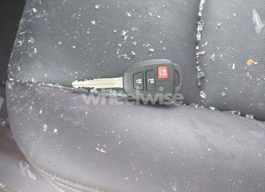 Photo 11 of 2024 Toyota Corolla CROSS L (VIN 7MUAAAAGXRV096089)