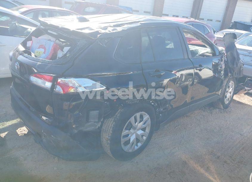 Photo 4 of 2024 Toyota Corolla CROSS L (VIN 7MUAAAAGXRV096089)