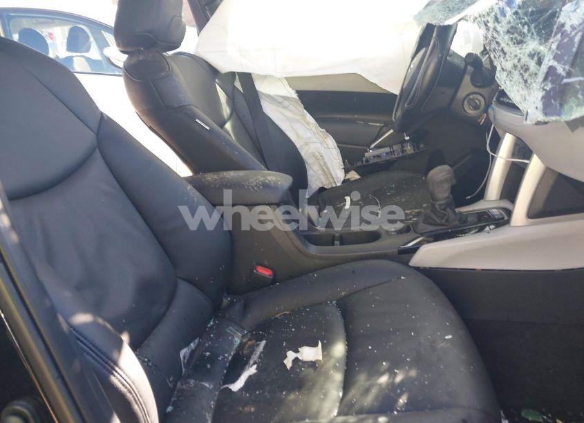 Photo 5 of 2024 Toyota Corolla CROSS L (VIN 7MUAAAAGXRV096089)