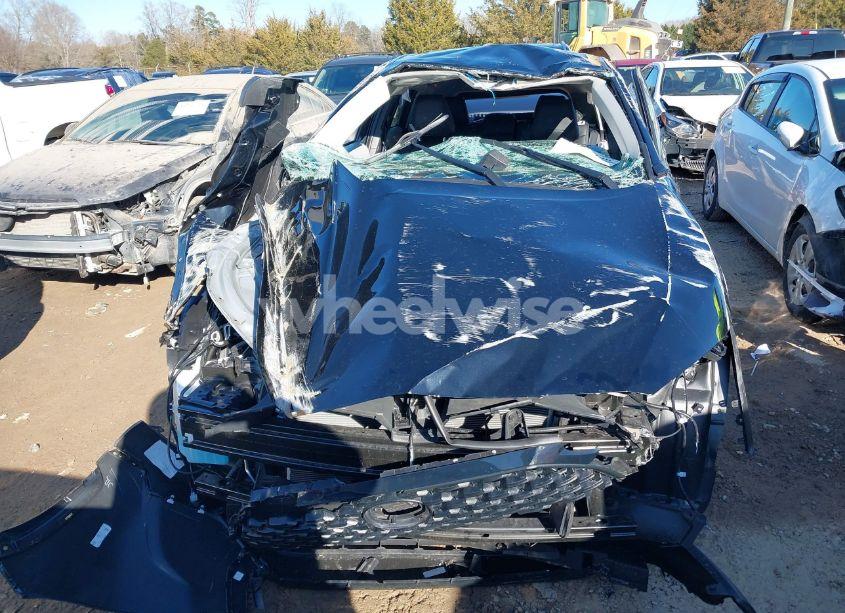 Photo 6 of 2024 Toyota Corolla CROSS L (VIN 7MUAAAAGXRV096089)