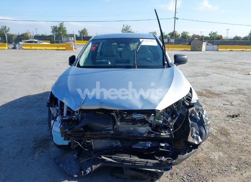 Photo 12 of 2025 Toyota Corolla CROSS L (VIN 7MUAAAAGXSV121854)