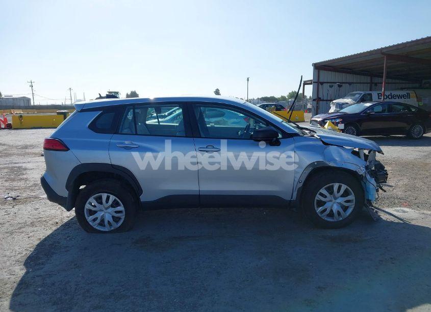 Photo 13 of 2025 Toyota Corolla CROSS L (VIN 7MUAAAAGXSV121854)