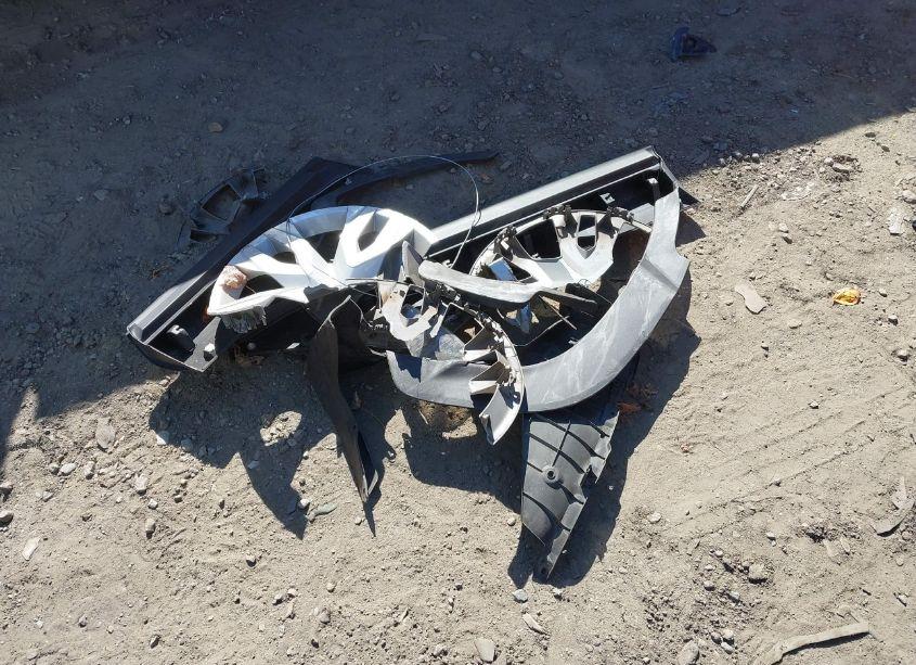 Photo 12 of 2022 Toyota Corolla CROSS L (VIN 7MUAAABG0NV003301)