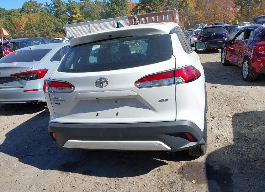 Photo 17 of 2022 Toyota Corolla CROSS L (VIN 7MUAAABG0NV003301)