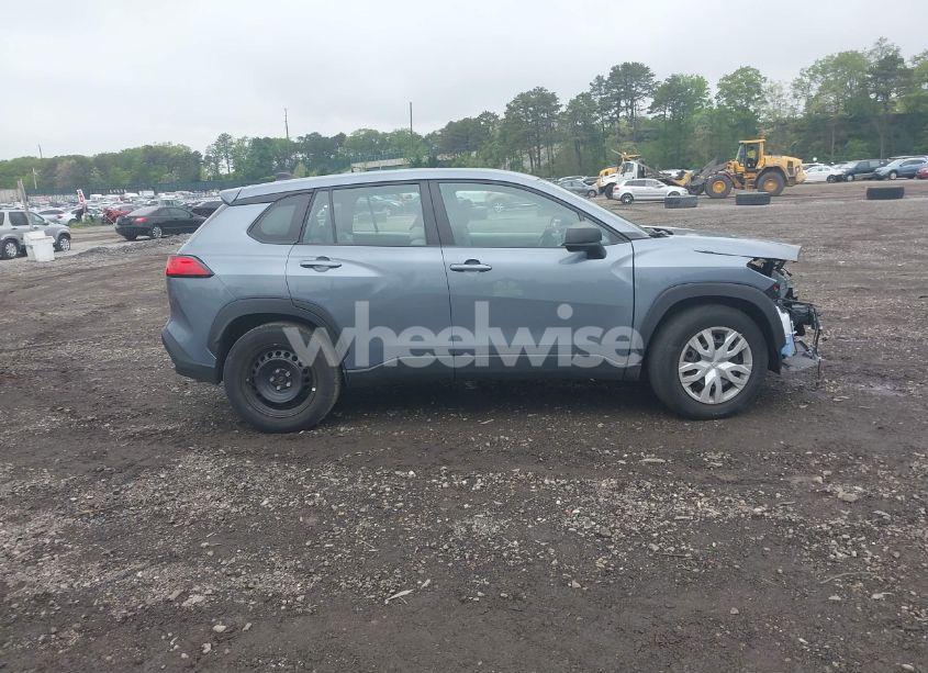 Photo 13 of 2022 Toyota Corolla CROSS L (VIN 7MUAAABG0NV024424)