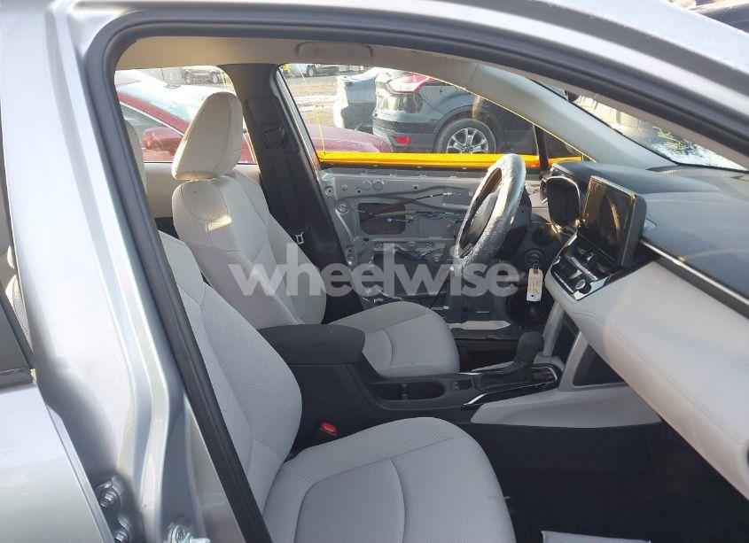 Photo 5 of 2023 Toyota Corolla CROSS L (VIN 7MUAAABG1PV050999)