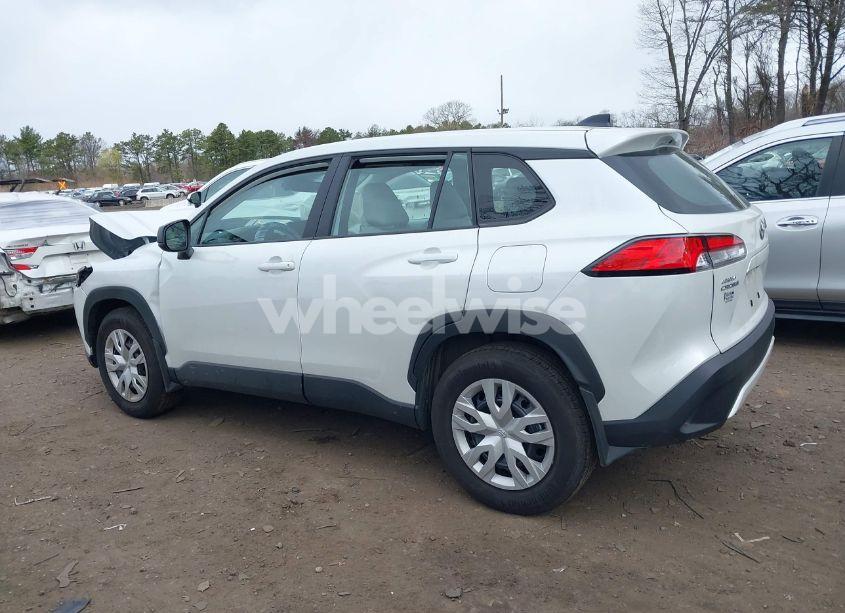 Photo 14 of 2025 Toyota Corolla CROSS L (VIN 7MUAAABG1SV120395)