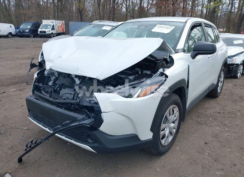 Photo 6 of 2025 Toyota Corolla CROSS L (VIN 7MUAAABG1SV120395)