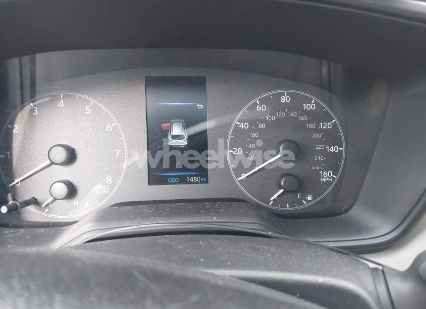 Photo 7 of 2025 Toyota Corolla CROSS L (VIN 7MUAAABG1SV120395)