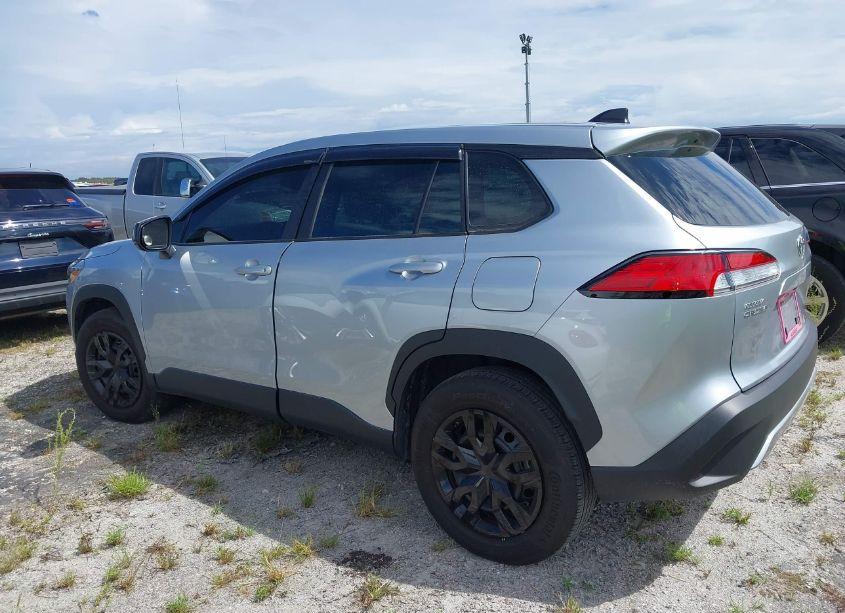 Photo 14 of 2022 Toyota Corolla CROSS L (VIN 7MUAAABG2NV035442)