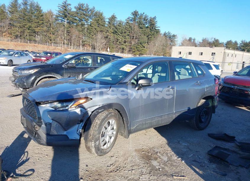 Photo 15 of 2022 Toyota Corolla CROSS L (VIN 7MUAAABG3NV020996)