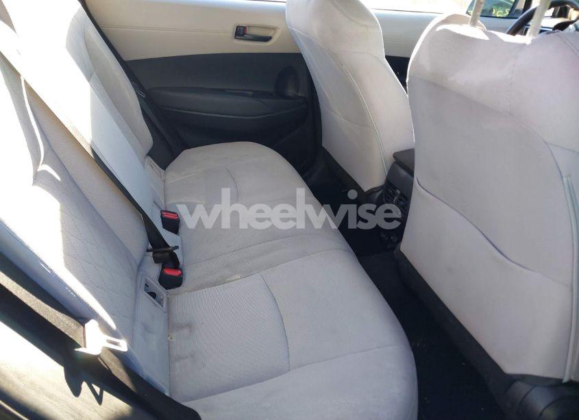 Photo 8 of 2022 Toyota Corolla CROSS L (VIN 7MUAAABG3NV020996)