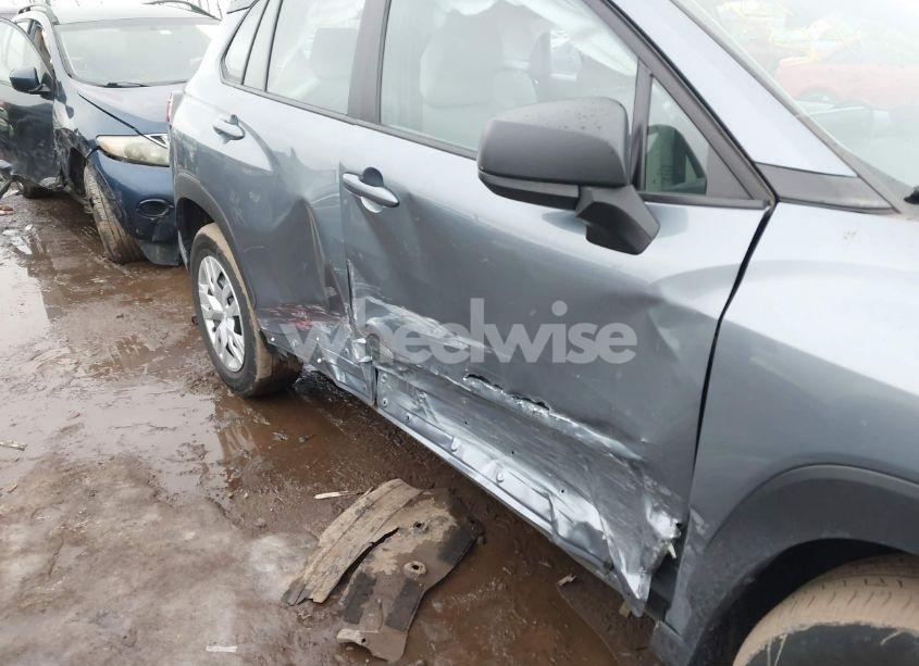 Photo 12 of 2022 Toyota Corolla CROSS L (VIN 7MUAAABG3NV040858)