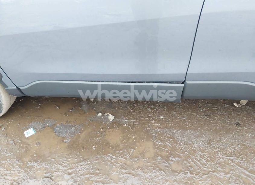 Photo 21 of 2022 Toyota Corolla CROSS L (VIN 7MUAAABG3NV040858)