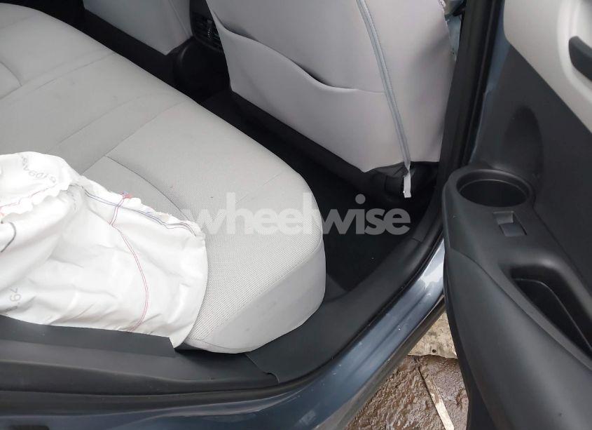 Photo 8 of 2022 Toyota Corolla CROSS L (VIN 7MUAAABG3NV040858)