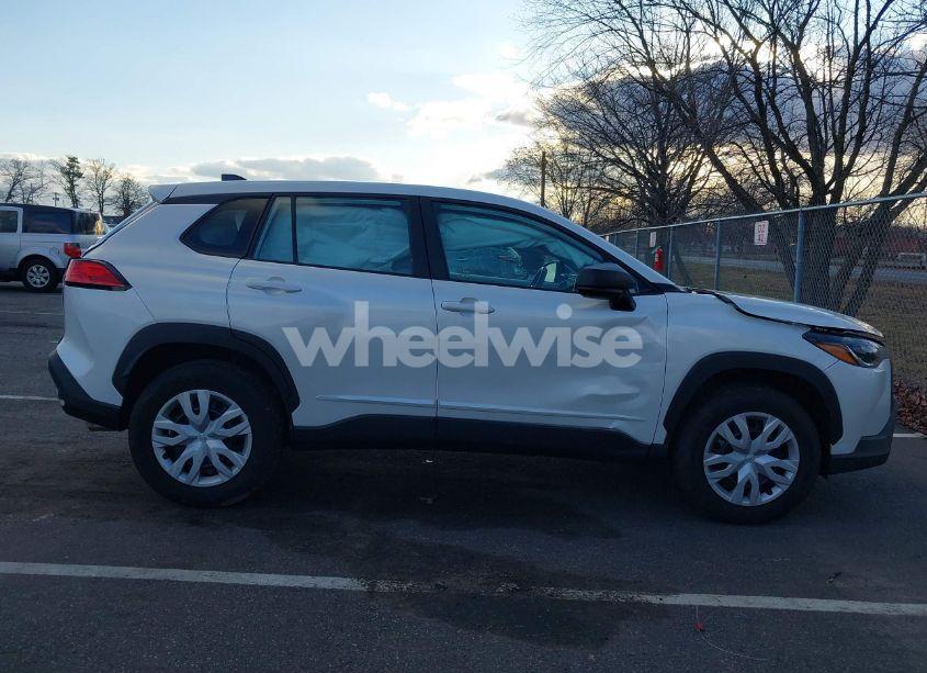 Photo 13 of 2023 Toyota Corolla CROSS L (VIN 7MUAAABG3PV076309)