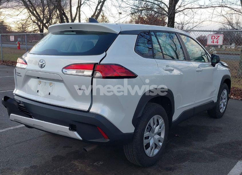 Photo 4 of 2023 Toyota Corolla CROSS L (VIN 7MUAAABG3PV076309)