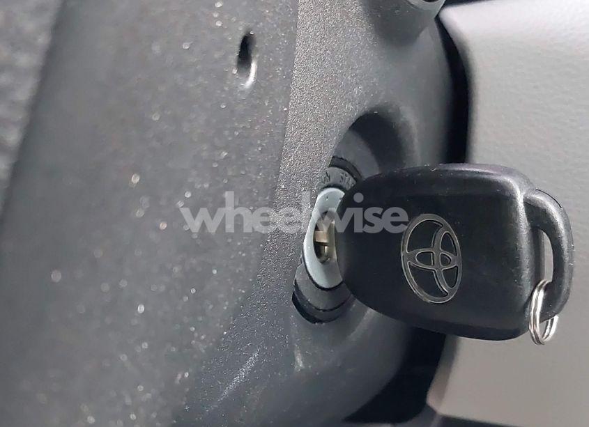 Photo 11 of 2022 Toyota Corolla CROSS L (VIN 7MUAAABG4NV002202)