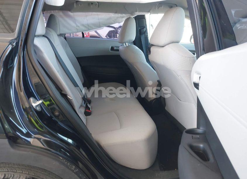 Photo 8 of 2022 Toyota Corolla CROSS L (VIN 7MUAAABG4NV023244)