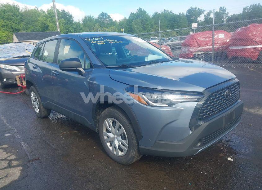 2024 Toyota Corolla CROSS L (VIN 7MUAAABG4RV084390) main photo