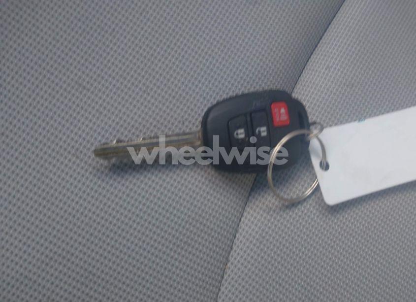 Photo 11 of 2024 Toyota Corolla CROSS L (VIN 7MUAAABG4RV084390)