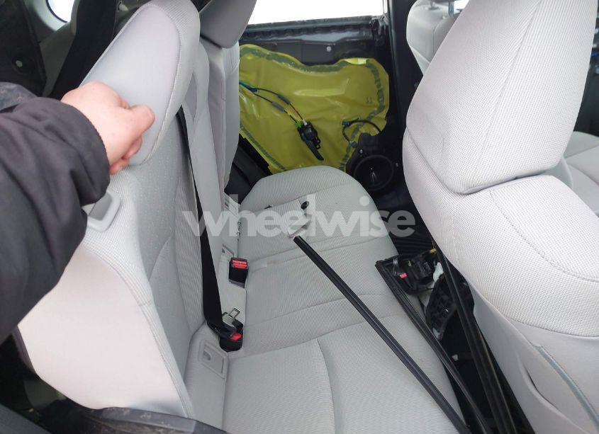 Photo 8 of 2022 Toyota Corolla CROSS L (VIN 7MUAAABG5NV031840)