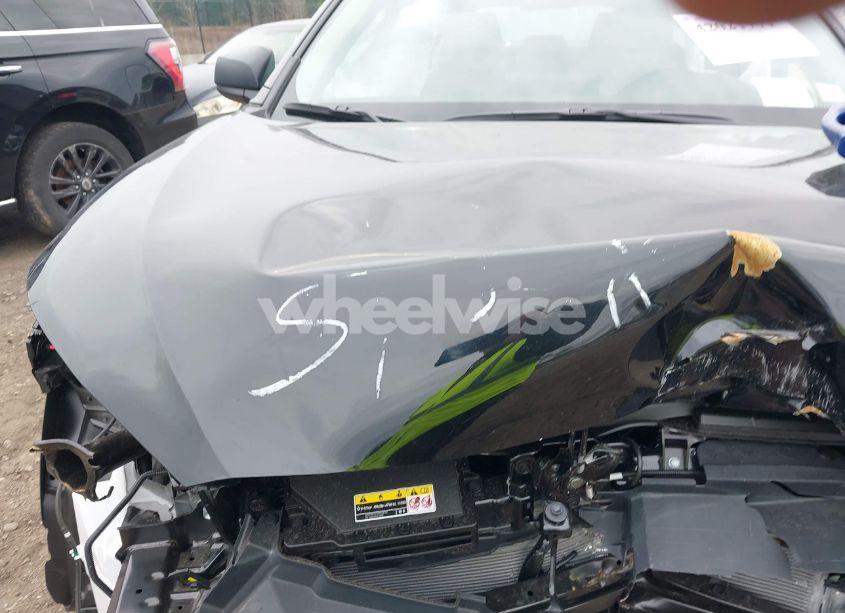 Photo 10 of 2025 Toyota Corolla CROSS L (VIN 7MUAAABG5SV124532)