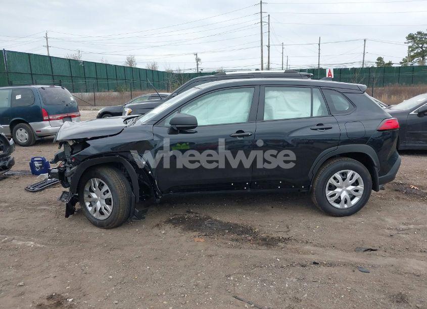 Photo 14 of 2025 Toyota Corolla CROSS L (VIN 7MUAAABG5SV124532)