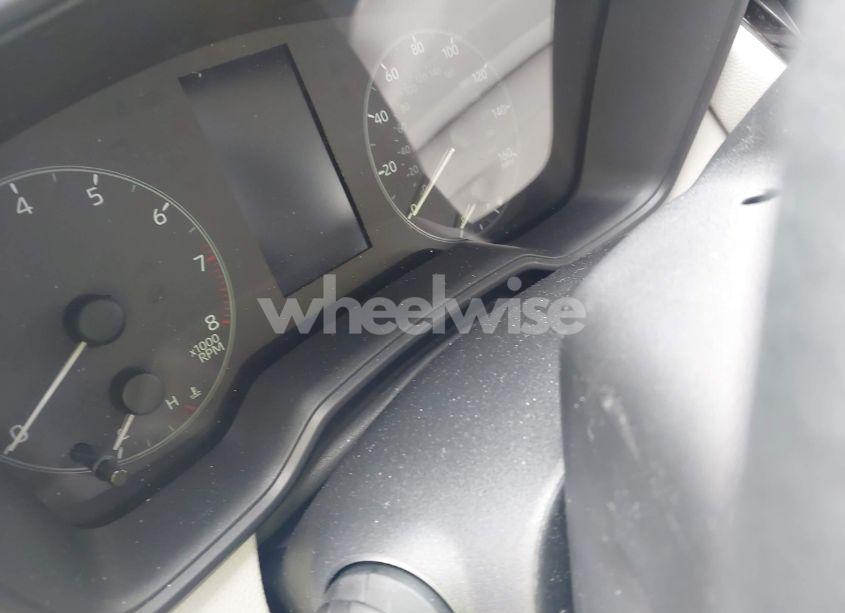 Photo 7 of 2025 Toyota Corolla CROSS L (VIN 7MUAAABG5SV124532)