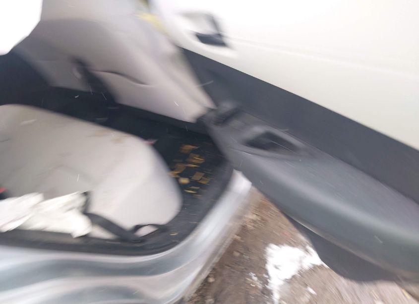 Photo 8 of 2022 Toyota Corolla CROSS L (VIN 7MUAAABG6NV027618)