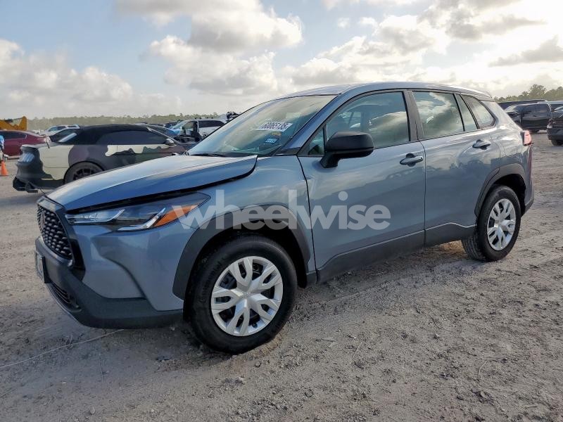 Photo 2 of 2023 TOYOTA COROLLA CROSS L (VIN 7MUAAABG7PV058542)