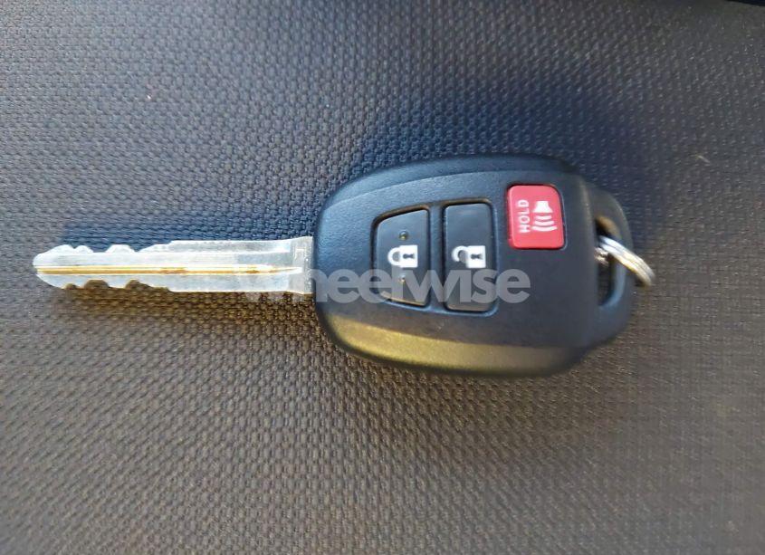 Photo 11 of 2024 Toyota Corolla CROSS L (VIN 7MUAAABG8RV103362)