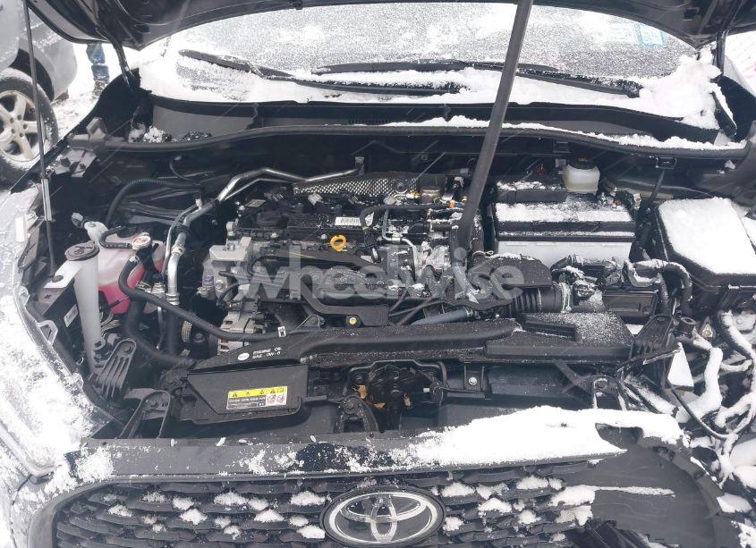 Photo 10 of 2024 Toyota Corolla CROSS L (VIN 7MUAAABG8RV106231)
