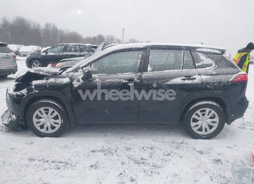 Photo 15 of 2024 Toyota Corolla CROSS L (VIN 7MUAAABG8RV106231)