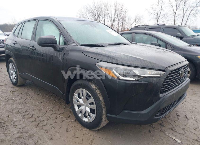 2022 Toyota Corolla CROSS L (VIN 7MUAAABGXNV015732) main photo