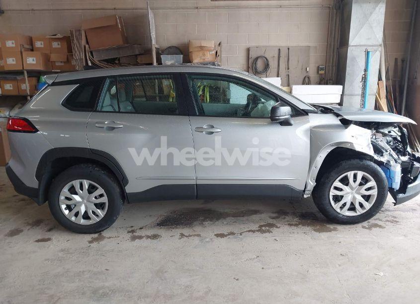 Photo 13 of 2022 Toyota Corolla CROSS L (VIN 7MUAAABGXNV023331)