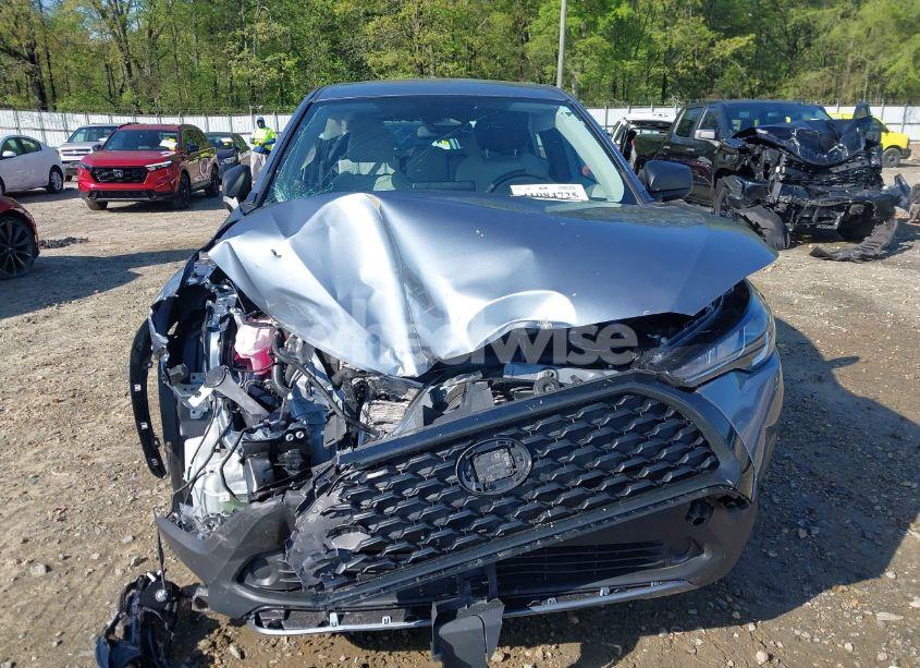 Photo 12 of 2024 Toyota Corolla CROSS L (VIN 7MUAAABGXRV092221)