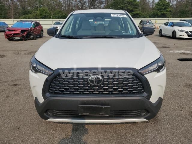 Photo 13 of 2024 TOYOTA COROLLA CROSS L (VIN 7MUAAABGXRV112077)