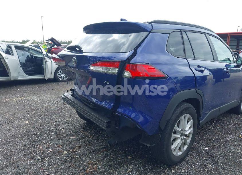 Photo 6 of 2022 Toyota Corolla CROSS LE (VIN 7MUBAAAG0NV011047)