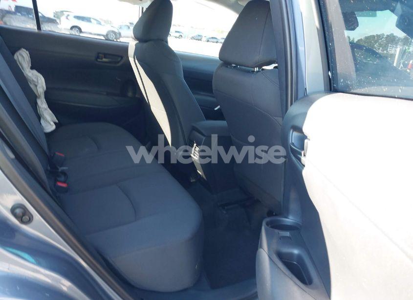 Photo 8 of 2024 Toyota Corolla CROSS LE (VIN 7MUBAAAG1RV088404)