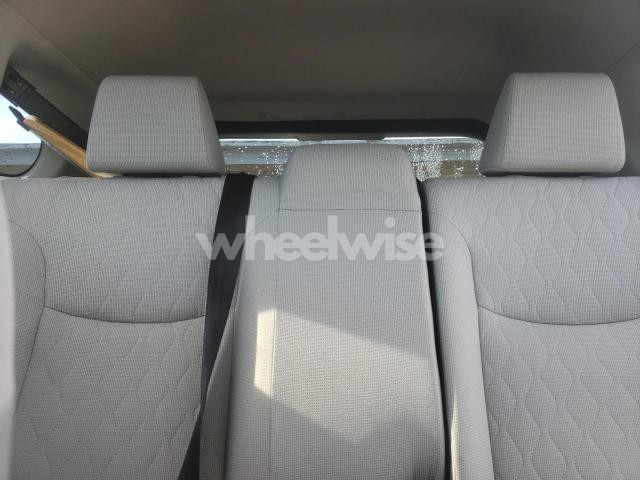 Photo 13 of 2024 TOYOTA COROLLA CROSS LE (VIN 7MUBAAAG1RV093375)