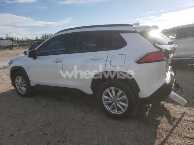 Photo 9 of 2024 TOYOTA COROLLA CROSS LE (VIN 7MUBAAAG1RV093375)